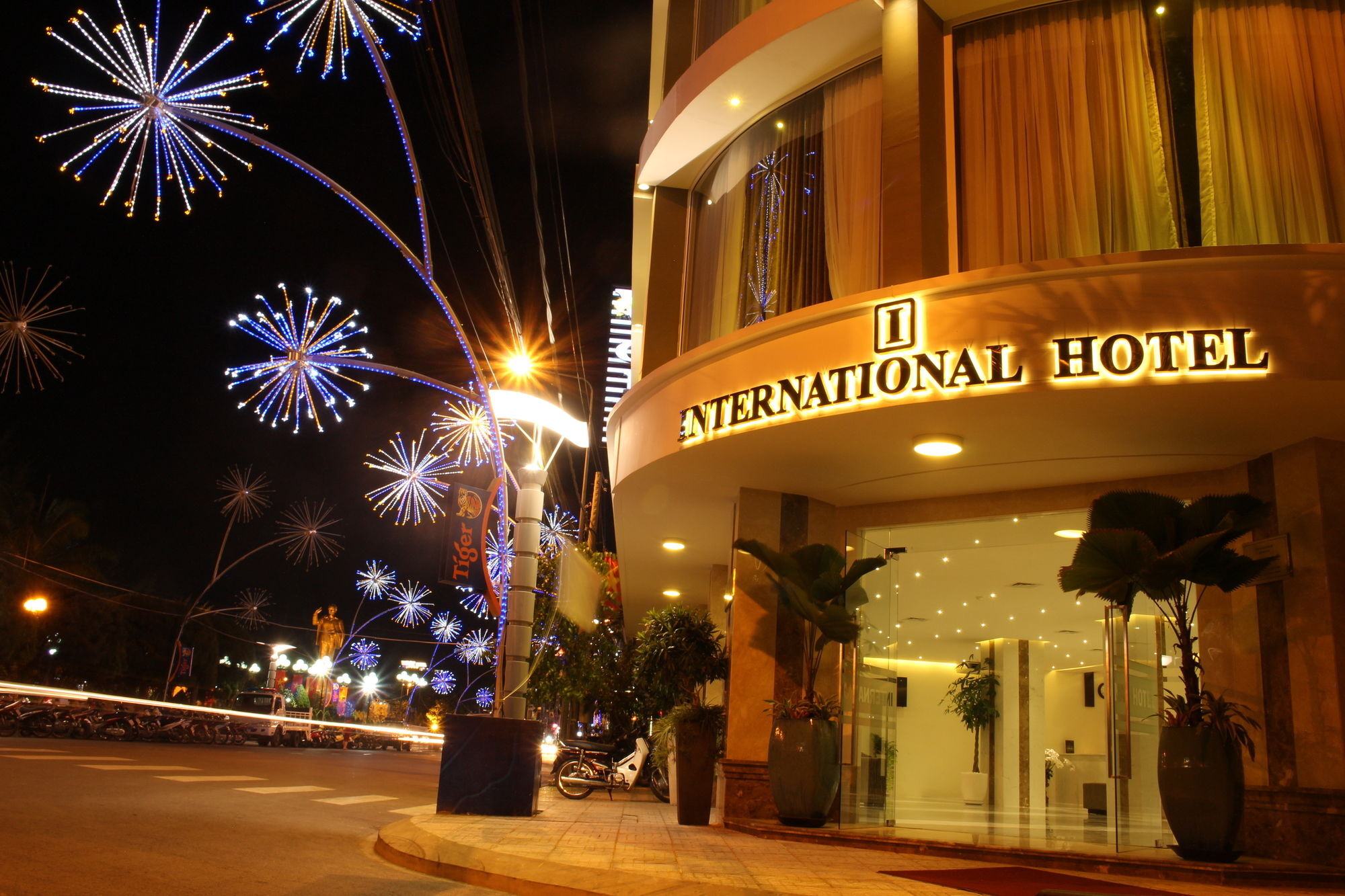 International Hotel Can Tho Exteriör bild